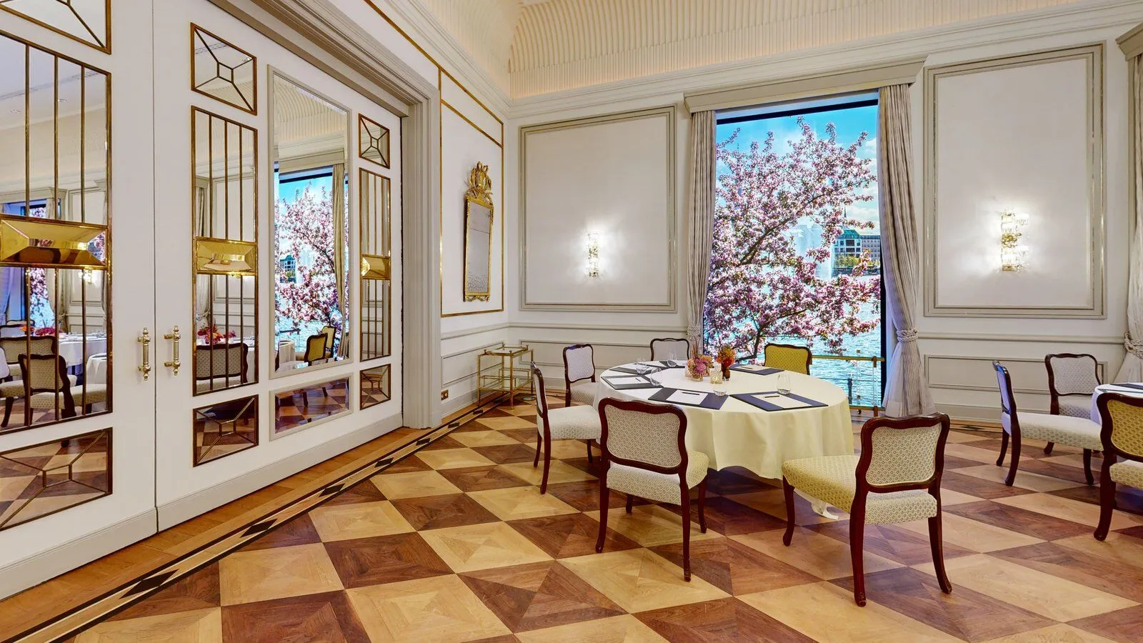 Hotel Vier Jahreszeiten, Foto 1