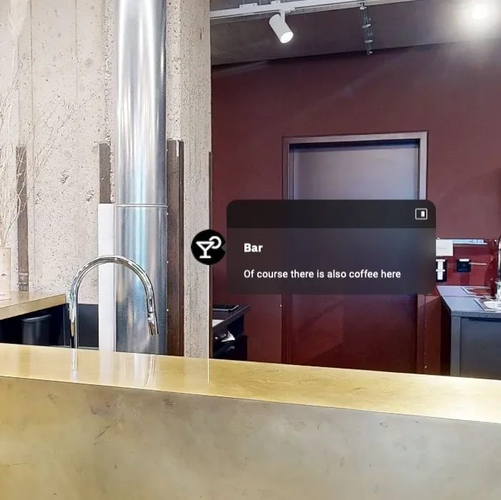 Geöffneter Infopunkt an einer Bar im 3D-Rundgang